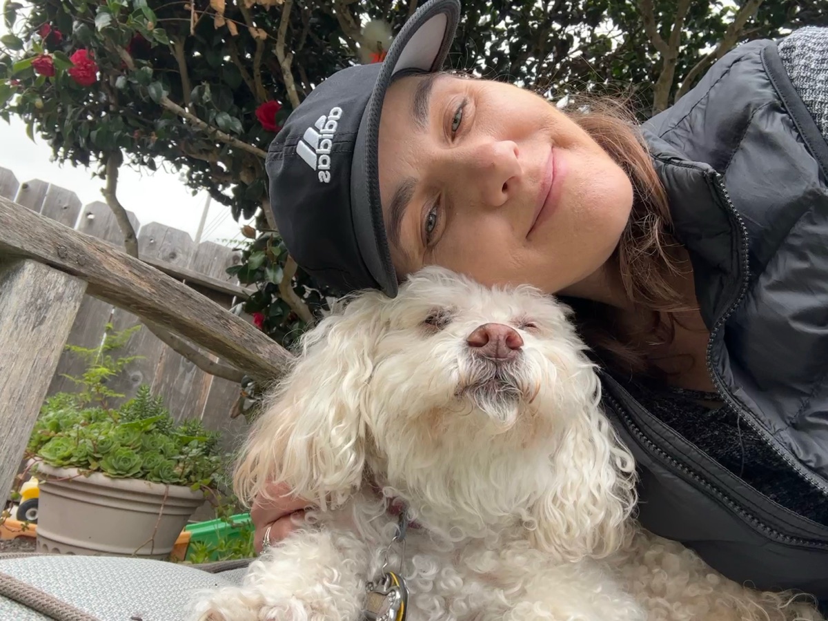 Georgia cheek to cheek with Ginger